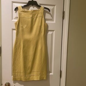 Jones New York  golden yellow sleeveless dress. Size 4. Gently used.